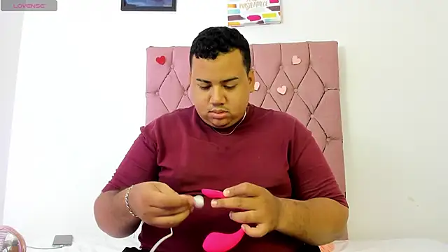 MICHAEL AND SHARON online show from September 27, 2025, 3:45 am