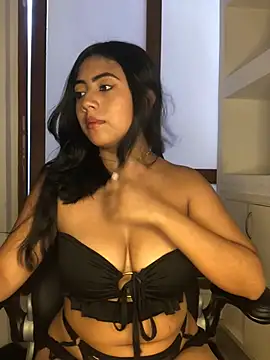 Snapshot of zoe_mount chatting on March 8, 2025, 8:03 pm zoe mount online show from March 8, 2025, 8:03 pm