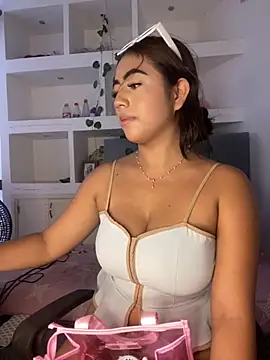 Snapshot of zoe_mount chatting on September 11, 2025, 6:41 pm zoe mount online show from September 11, 2025, 6:41 pm