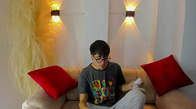 Snapshot of liam_orion chatting on March 18, 2025, 5:55 pm liam orion online show from March 18, 2025, 5:55 pm