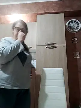 Dolcecurvy online show from March 17, 2026, 10:24 pm