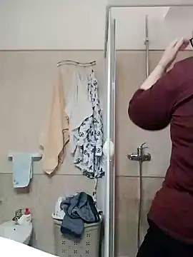 Dolcecurvy online show from April 25, 2026, 2:14 pm