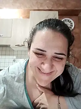 Dolcecurvy online show from April 23, 2026, 9:16 pm