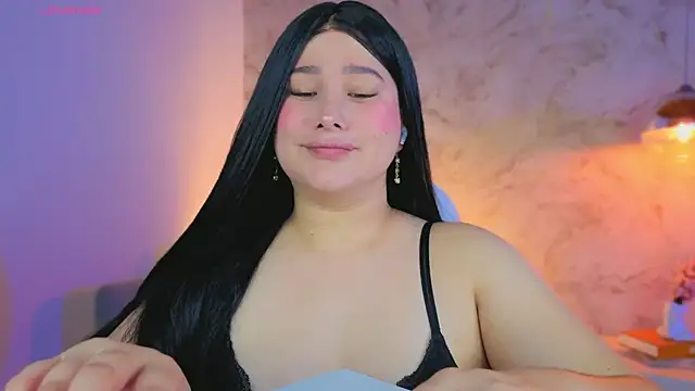 Leaa Cox online show from May 12, 2026, 8:48 pm
