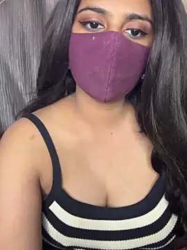 Dishasarmaa05 online show from October 29, 2025, 7:13 pm