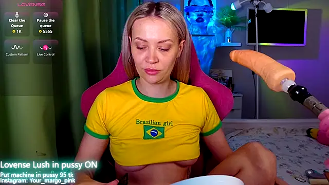 Snapshot of Margony chatting on October 31, 2025, 3:58 am Margony online show from October 31, 2025, 3:58 am