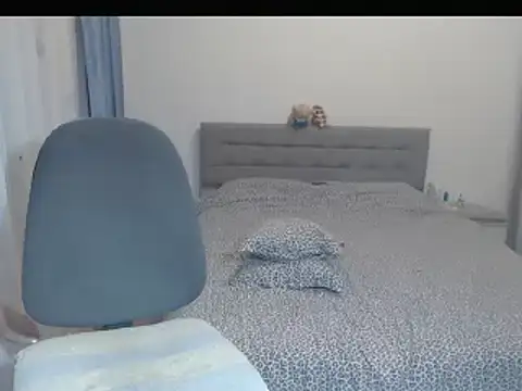 MatureDiana online show from November 6, 2025, 1:53 am