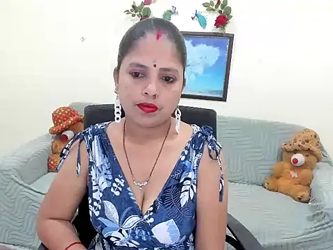 leahgotiii online show from June 3, 2026, 3:07 am