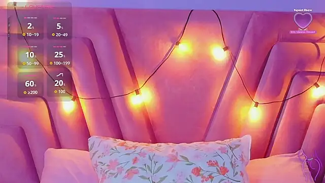 innocenthazel online show from April 10, 2026, 2:51 am