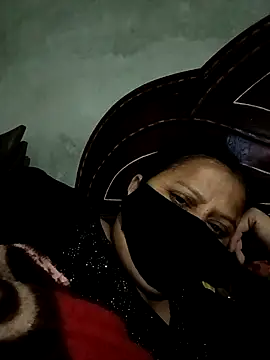 sharnjit299 online show from December 5, 2025, 5:55 pm