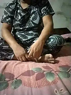 Snapshot of sharnjit299 chatting on October 6, 2025, 5:02 pm sharnjit299 online show from October 6, 2025, 5:02 pm