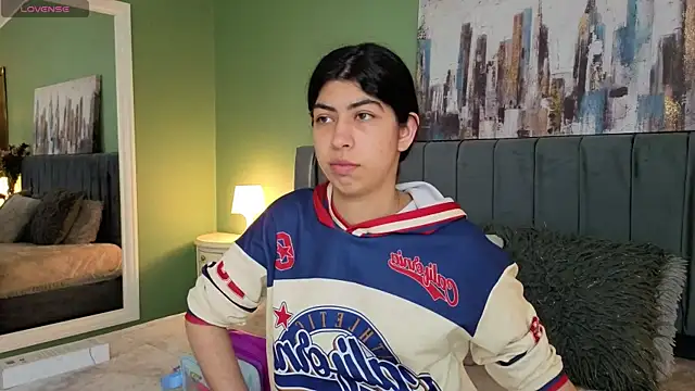 Cassie bloom online show from April 7, 2026, 3:19 am