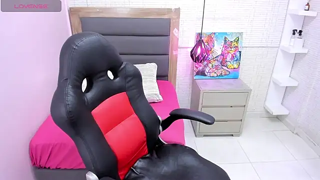 MEGANZARICK online show from September 16, 2025, 12:28 pm