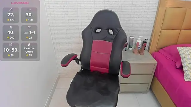 MEGANZARICK online show from September 9, 2025, 12:47 pm