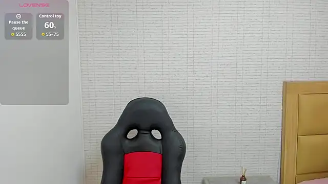 MEGANZARICK online show from September 29, 2025, 12:33 pm