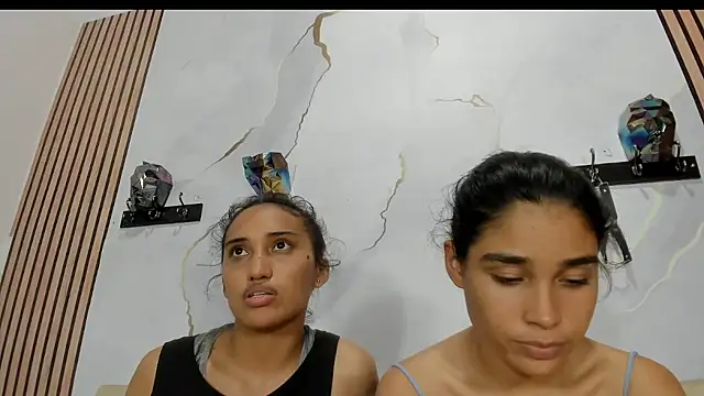 Snapshot of ElizaAndQuisha chatting on February 22, 2025, 6:52 pm ElizaAndQuisha online show from February 22, 2025, 6:52 pm