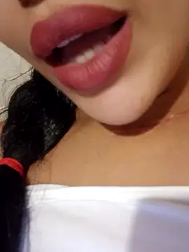 Sexlove1xo online show from November 8, 2025, 6:44 pm