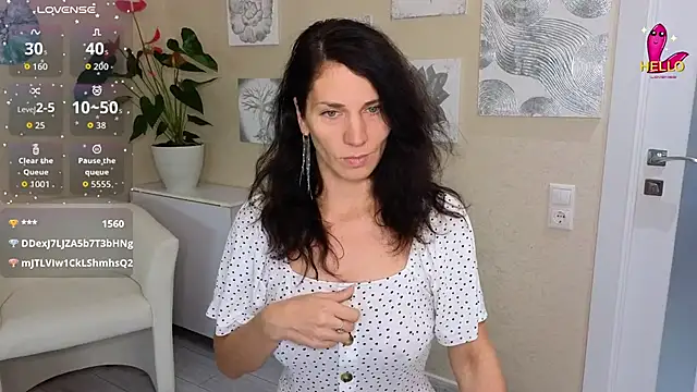 Snapshot of mylady_xenia chatting on September 30, 2025, 2:56 pm mylady xenia online show from September 30, 2025, 2:56 pm
