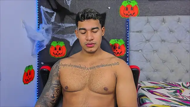 luigi hot  online show from October 12, 2025, 6:20 pm