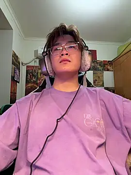 Anson0722 online show from April 12, 2026, 12:08 pm