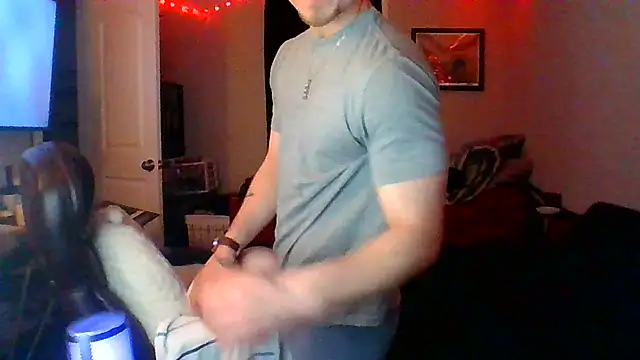 JCstrings online show from February 26, 2025, 8:39 am