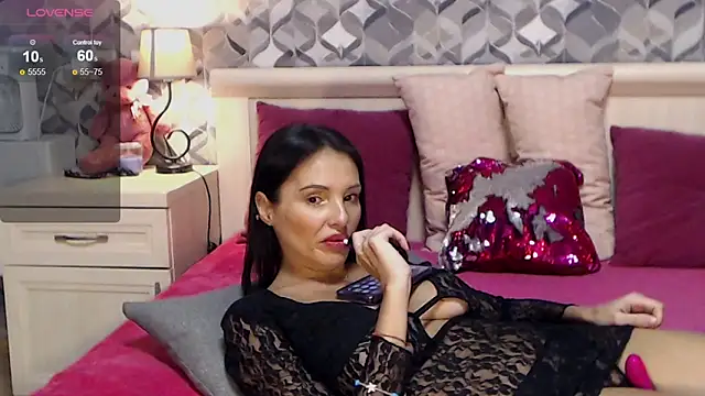 Nico1e Smith online show from December 16, 2025, 6:06 am