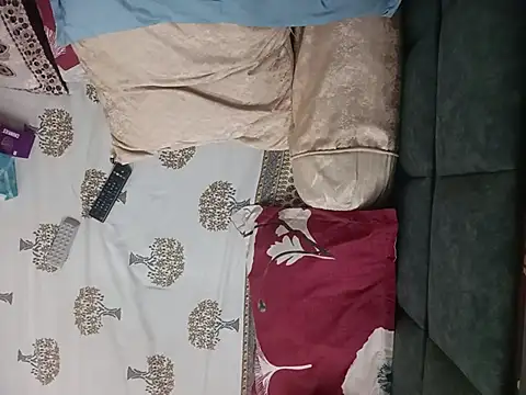 Snapshot of irizwan chatting on November 4, 2025, 7:39 pm irizwan online show from November 4, 2025, 7:39 pm