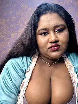 Snapshot of horny_diana chatting on May 31, 2026, 5:19 pm horny diana online show from May 31, 2026, 5:19 pm