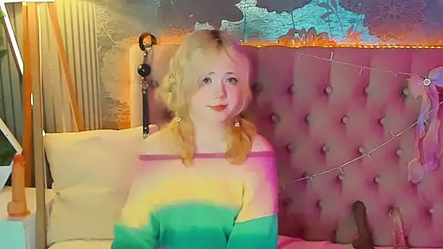 EmilyAngells online show from July 7, 2026, 6:58 am