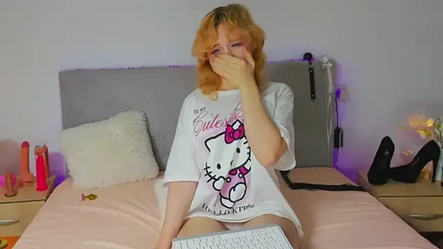 EmilyAngells online show from November 23, 2025, 8:35 am