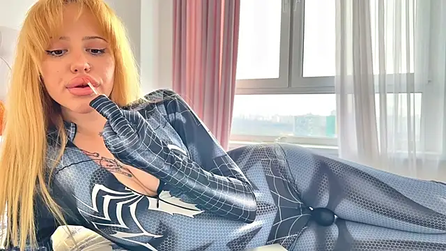  BunnyDollStella  online show from April 7, 2026, 7:54 am