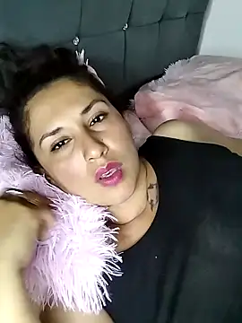 Snapshot of Megan-01- chatting on March 19, 2025, 12:37 am Megan-01- online show from March 19, 2025, 12:37 am
