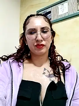 Snapshot of Megan-01- chatting on February 26, 2025, 5:21 pm Megan-01- online show from February 26, 2025, 5:21 pm
