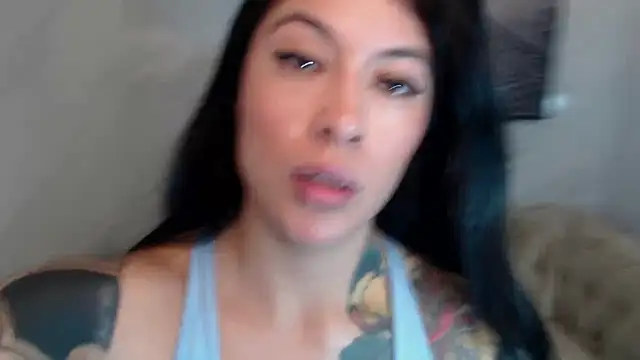 Isabella Collen v online show from May 15, 2026, 1:20 pm