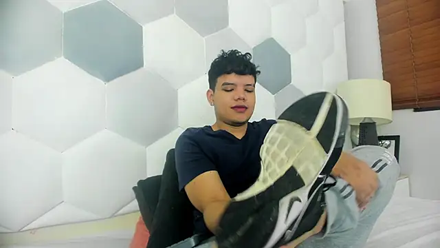 Axel Forte online show from April 17, 2026, 1:47 pm