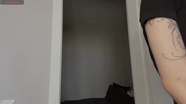 SibleyBurner online show from April 12, 2026, 4:49 am