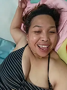 Snapshot of Sweet_fatty18 chatting on February 26, 2026, 3:17 am Sweet fatty18 online show from February 26, 2026, 3:17 am