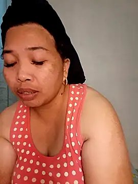 Snapshot of Sweet_fatty18 chatting on February 3, 2026, 1:49 am Sweet fatty18 online show from February 3, 2026, 1:49 am