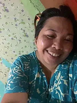 Snapshot of Sweet_fatty18 chatting on December 5, 2024, 4:04 am Sweet fatty18 online show from December 5, 2024, 4:04 am