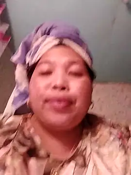 Snapshot of Sweet_fatty18 chatting on February 18, 2025, 4:48 am Sweet fatty18 online show from February 18, 2025, 4:48 am