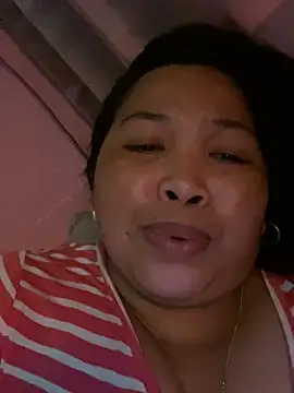 Snapshot of Sweet_fatty18 chatting on December 10, 2024, 3:20 am Sweet fatty18 online show from December 10, 2024, 3:20 am