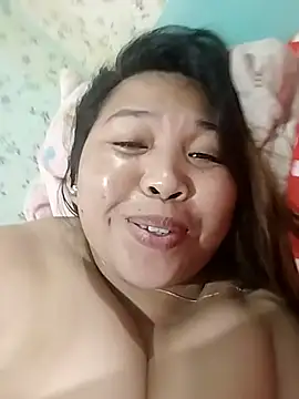 Snapshot of Sweet_fatty18 chatting on January 10, 2025, 6:20 am Sweet fatty18 online show from January 10, 2025, 6:20 am