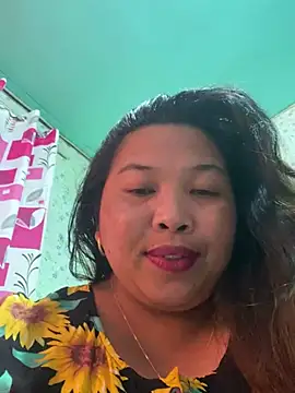 Snapshot of Sweet_fatty18 chatting on March 15, 2025, 9:52 am Sweet fatty18 online show from March 15, 2025, 9:52 am