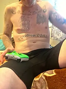 Snapshot of lambomusik chatting on June 20, 2026, 7:41 pm lambomusik online show from June 20, 2026, 7:41 pm