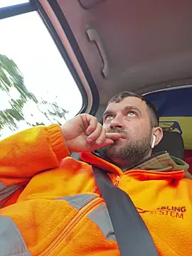 daniel21p online show from February 25, 2025, 4:25 pm