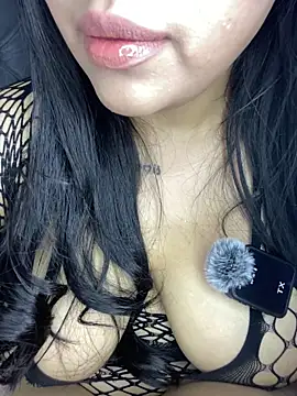 lima xo online show from January 11, 2026, 1:56 am