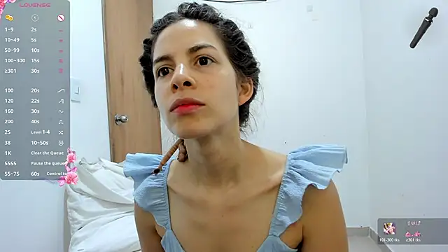 jessyegoldenn online show from April 22, 2026, 4:25 pm