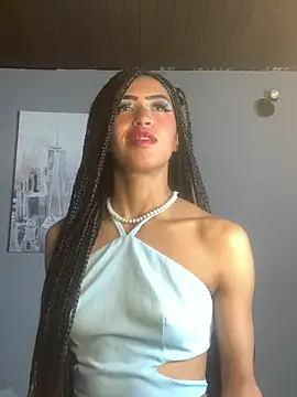 Snapshot of MichelleDiaz_Pink chatting on March 4, 2025, 11:11 pm MichelleDiaz Pink online show from March 4, 2025, 11:11 pm