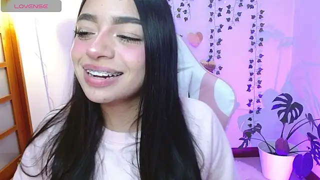 Snapshot of hellokitty__valery chatting on June 19, 2026, 4:07 am hellokitty valery online show from June 19, 2026, 4:07 am