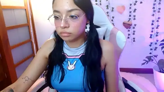 Snapshot of hellokitty__valery chatting on June 12, 2026, 1:58 am hellokitty valery online show from June 12, 2026, 1:58 am